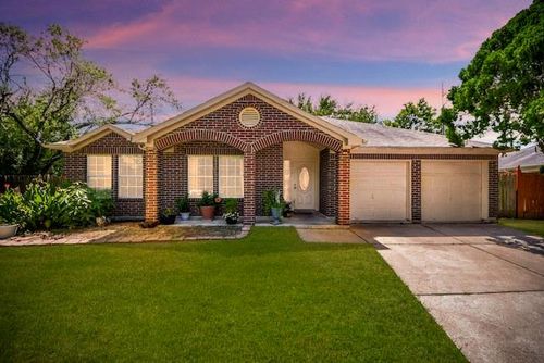 8210 Alabaster Dr, Houston, TX, 77083-5200 | Card Image