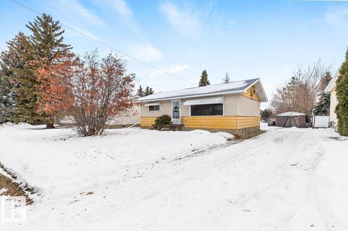 5713 55 St, Vegreville, AB, T9C1J6 | Card Image