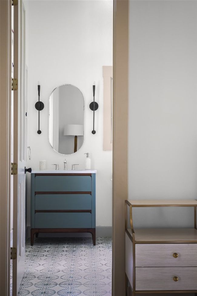 secondary ensuite bathroom on main level | Image 21