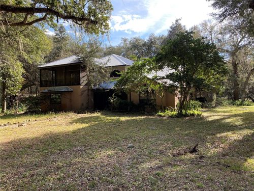 2436 Cr 416n, Lake Panasoffkee, FL, 33538-3909 | Card Image