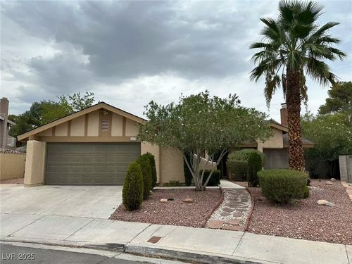 6672 Peachtree Ln, Las Vegas, NV, 89103-4328 | Card Image