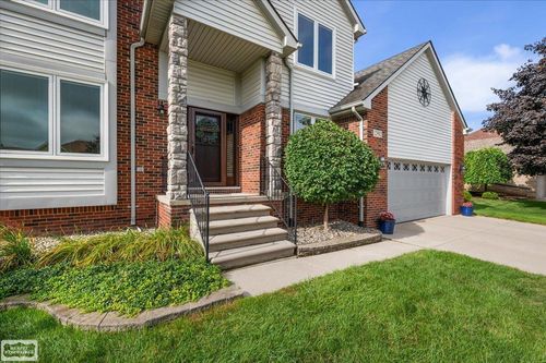 12932 Beechnut Dr, Sterling Heights, MI, 48313-1122 | Card Image