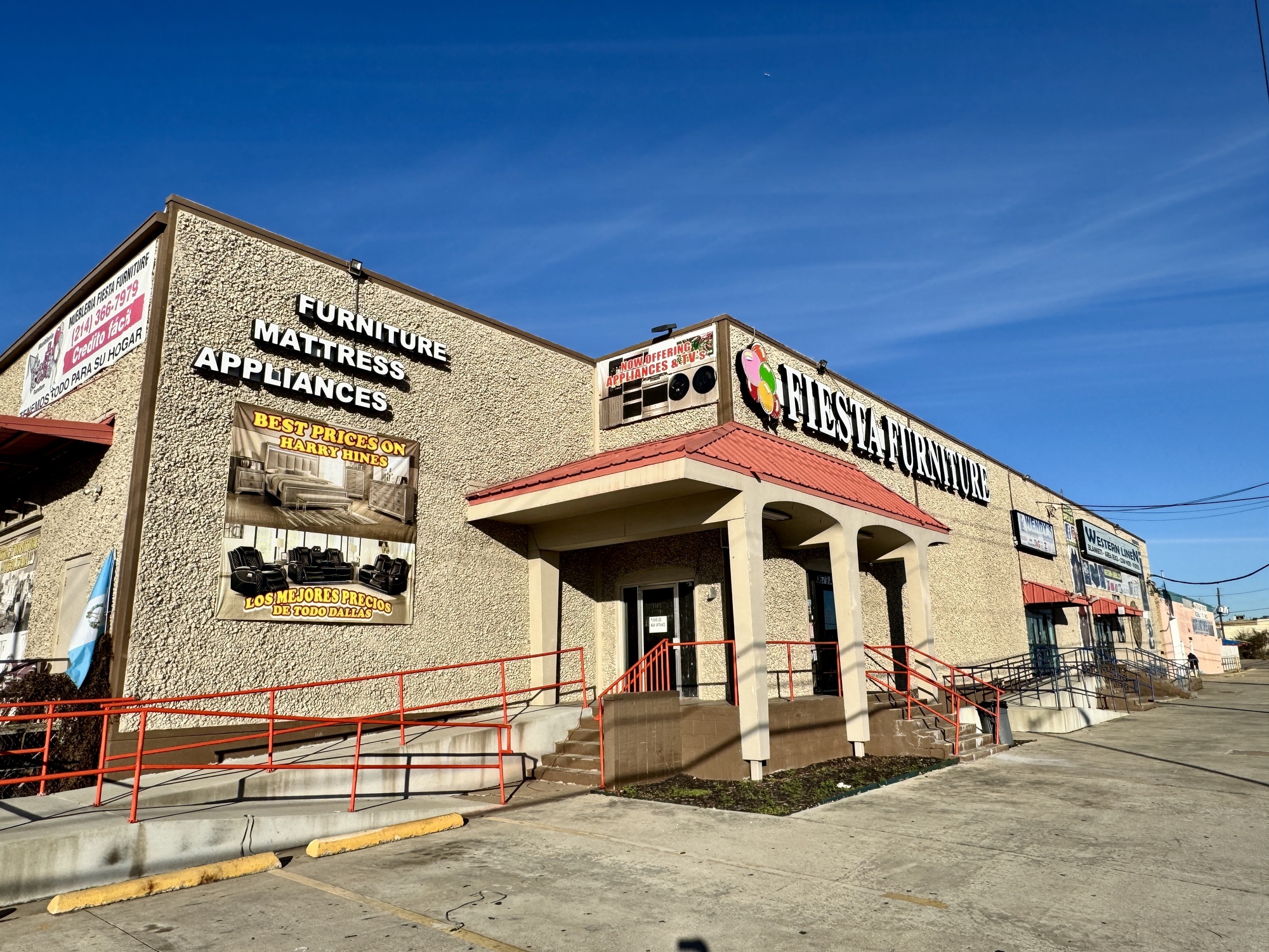 10679 Harry Hines Blvd, Dallas, TX 75220