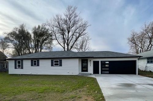 406 8th Ave Sw, Pipestone, MN, 56164-1124 | Card Image