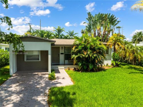 317 Se 3rd Ter, Dania Beach, FL, 33004-4705 | Card Image