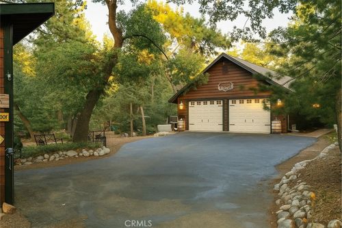 634-32383 Pine Manor Ln, Running Springs, CA, 92382-7507 | Card Image