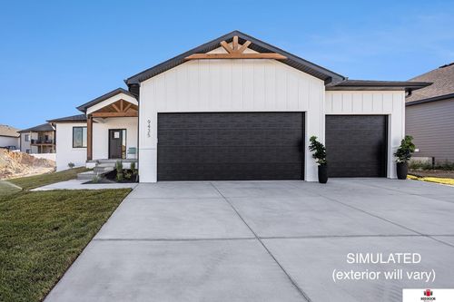 7942 Ponce Dr, Lincoln, NE, 68516-4412 | Card Image