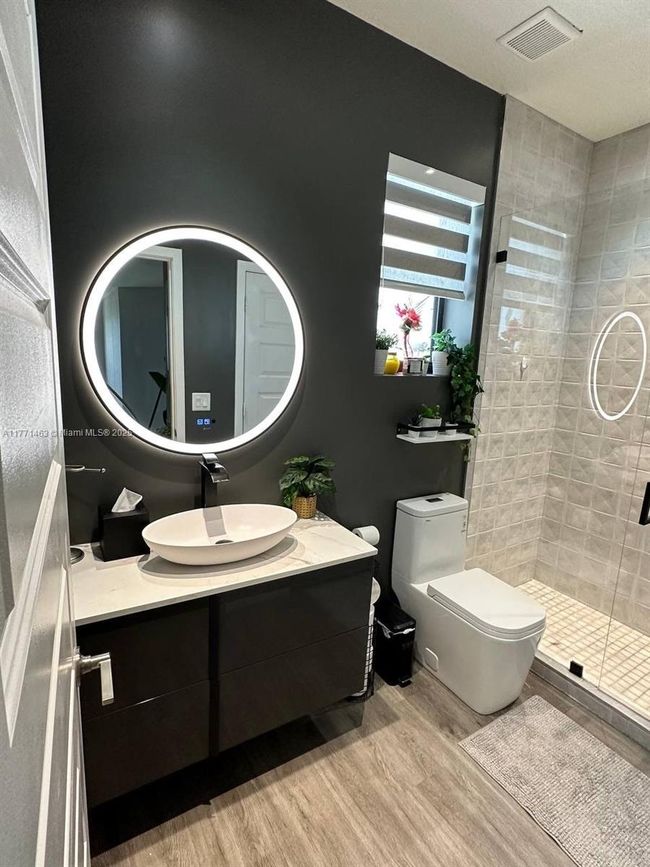 8868 Nw 161 St Ter, House other with 4 bedrooms, 3 bathrooms and null parking in Miami Lakes FL | Image 32