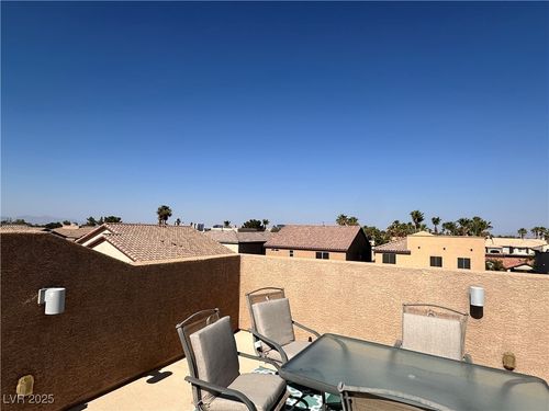5630 Aspen Heights Dr, Las Vegas, NV, 89118-2604 | Card Image