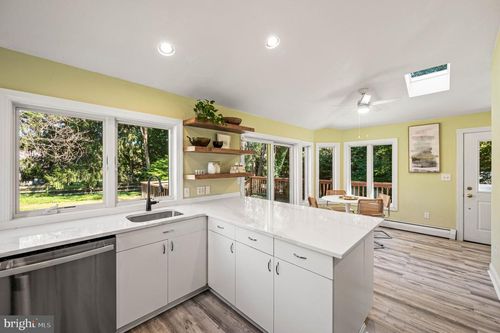 345 Vassar Ave, SWARTHMORE, PA, 19081-2018 | Card Image