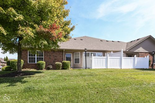 6149 Rolling Meadow Dr, Indianapolis, IN, 46237-4225 | Card Image