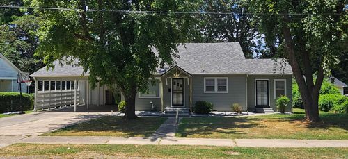 210 S Valley St, Rector, AR, 72461-1645 | Card Image