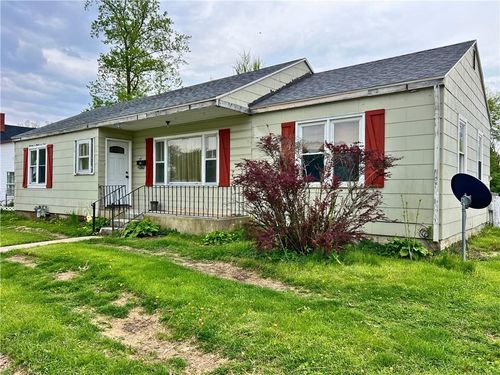 114 E E North 6th St, Shelbyville, IL, 62565-1633 | Card Image