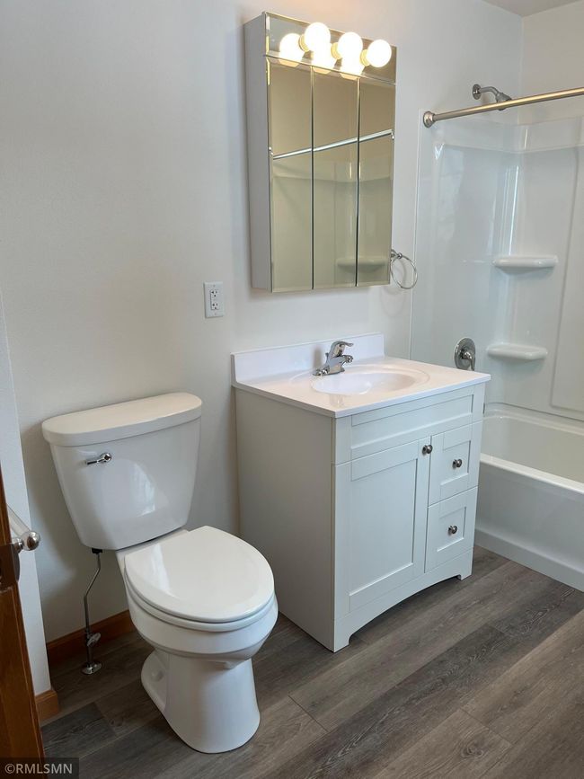 Bathroom | Image 6