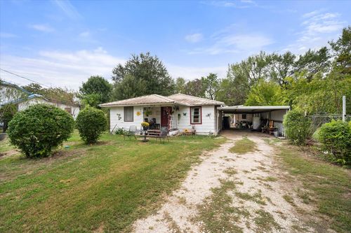 712 E Liberty St, Mexia, TX, 76667-2438 | Card Image