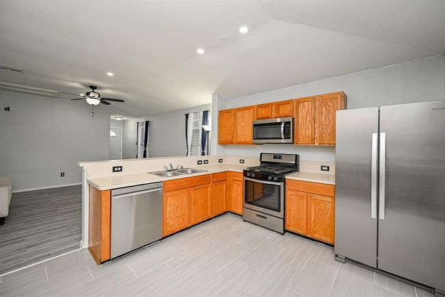 7610 Yucca Field Dr, House other with 3 bedrooms, 2 bathrooms and 2 parking in Cypress TX | Image 12