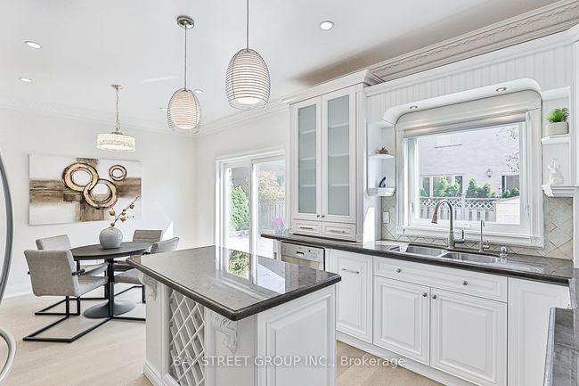 23 Sheila Cres, House other with 6 bedrooms, 5 bathrooms and 6 parking in Richmond Hill ON | Image 20