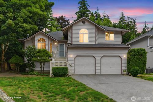 19910 Se 260th Ct, Covington, WA, 98042-6069 | Card Image