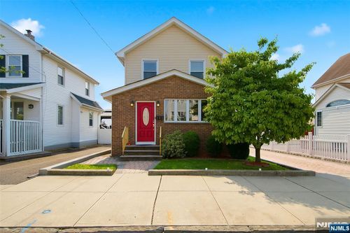 142 Morgan Pl, North Arlington, NJ, 07031-6027 | Card Image