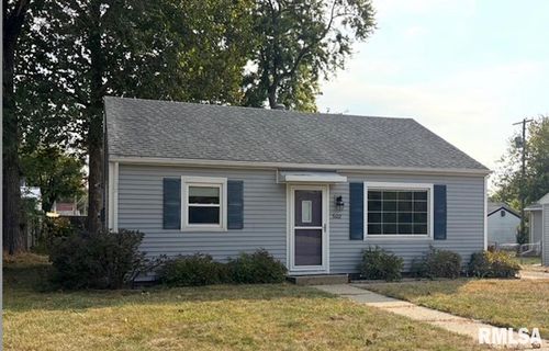 5122 N Willard Rd, Peoria Heights, IL, 61616-5157 | Card Image