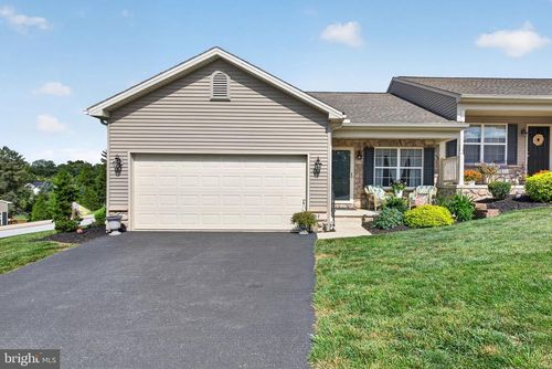 106-107 Shetland Dr, RED LION, PA, 17356-7906 | Card Image