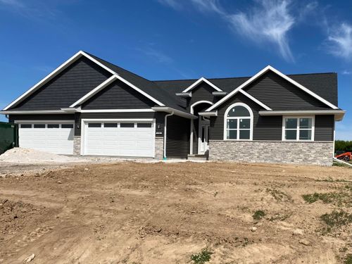 N7740 Autumnwood Trl, TAYCHEEDAH, WI, 53049 | Card Image