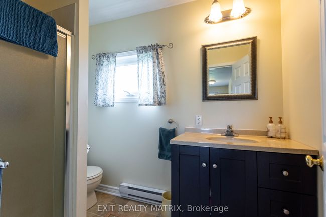1467 Wade Rd, Home with 4 bedrooms, 2 bathrooms and 18 parking in Russell ON | Image 9