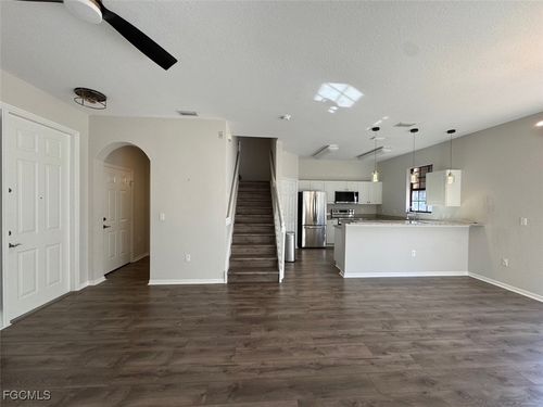 7322 Bristol Cir, NAPLES, FL, 34120-0694 | Card Image