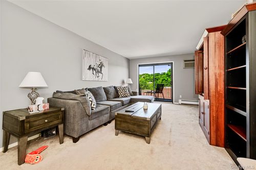 10d-352 Central Ave, Brooklyn, NY, 11221-4503 | Card Image