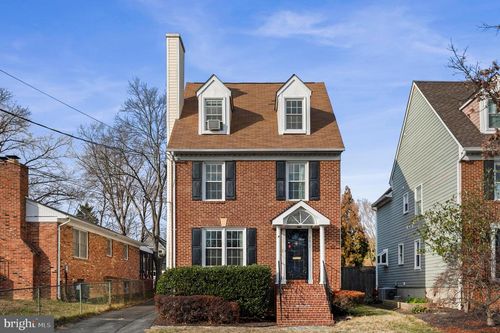 5617 6th St N, ARLINGTON, VA, 22205-1011 | Card Image