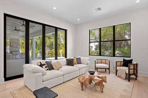 4305 W Zelar St, TAMPA, FL, 33629-4920 | Card Image