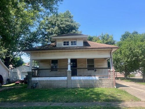 113 S 25th St, Mattoon, IL, 61938-3713 | Card Image