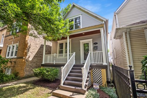 1907 W Warner Ave, Chicago, IL, 60613-1832 | Card Image