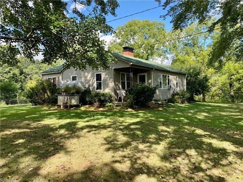 169 Oil Mill Rd, Olin, NC, 28660-9447 | Card Image