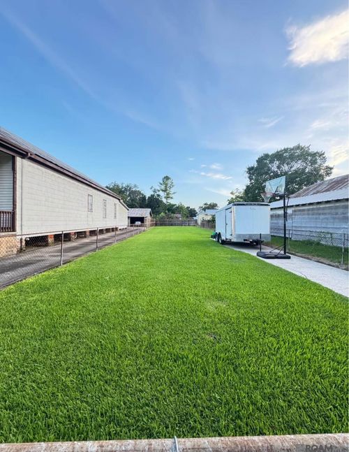 308 Claibourne St, Donaldsonville, LA, 70346 | Card Image