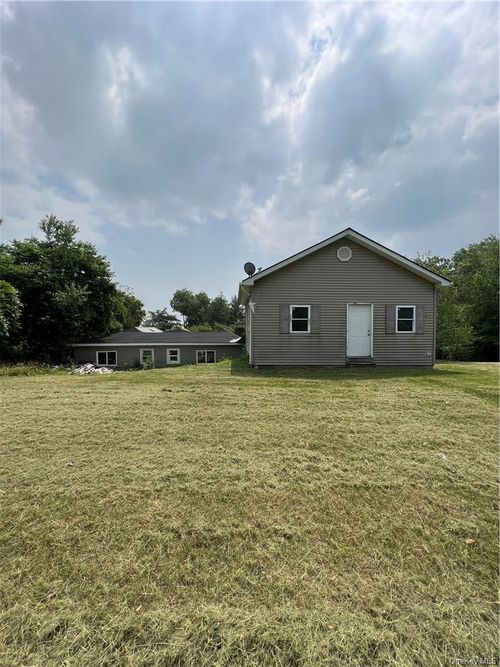 1-44 Highview Ter, Bloomingburg, NY, 12721-4327 | Card Image