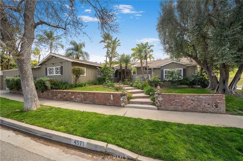 4571 Canoga Dr, Woodland Hills, CA, 91364 | Card Image