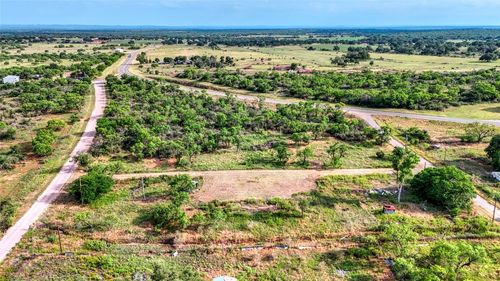114 Center St, Valley Spring, TX, 76885 | Card Image
