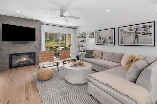 195-353 S Sierra, Solana Beach, CA, 92075 | Card Image