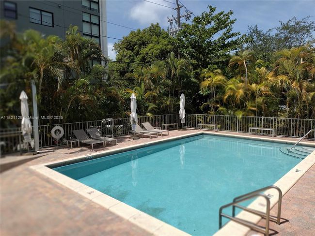 APT-706 - 575 Crandon Blvd, Condo with 2 bedrooms, 2 bathrooms and null parking in Key Biscayne FL | Image 22