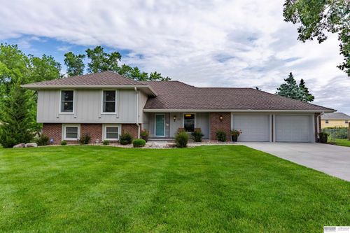 12906 Pacific St, Omaha, NE, 68154-2900 | Card Image
