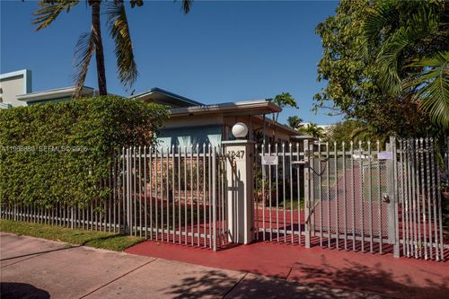 apt-113-1247 Marseille Dr, Miami Beach, FL, 33141-2852 | Card Image