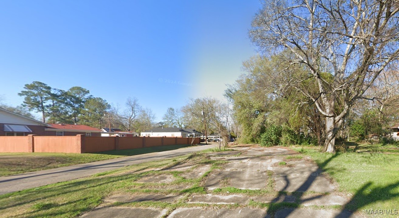 Land in Selma 3