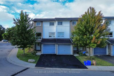 149 - 11 Queenslea Dr, Condo with 3 bedrooms, 1 bathrooms and 2 parking in Hamilton ON | Image 1