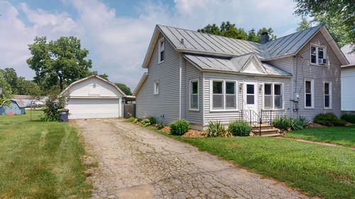20054 W Mill Rd, Galesville, WI, 54630-7169 | Card Image