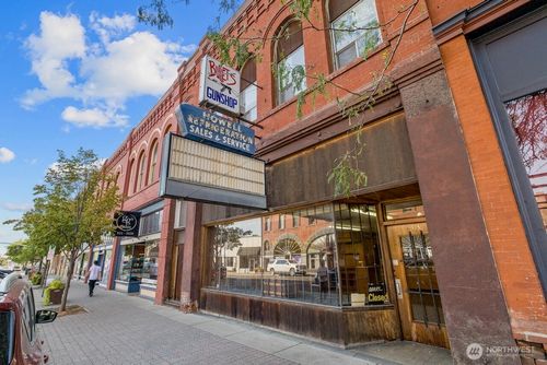 313 N Main St, Ellensburg, WA, 98926-3311 | Card Image