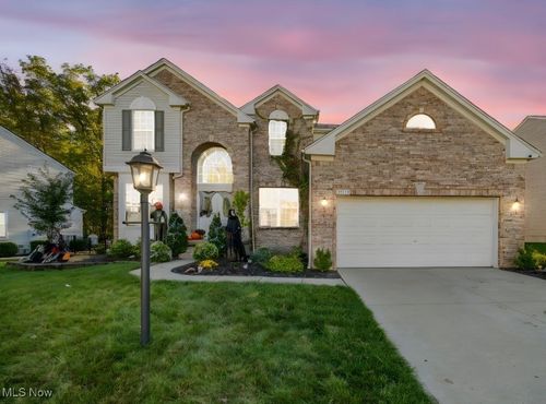 5068 Walden Ln, Brunswick, OH, 44212-6430 | Card Image
