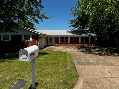 7625 Deaver Dr, North Richland Hills, TX, 76180-6277 | Card Image