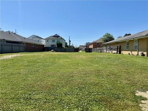 6614-16 Avenue B, New Orleans, LA, 70124 | Card Image