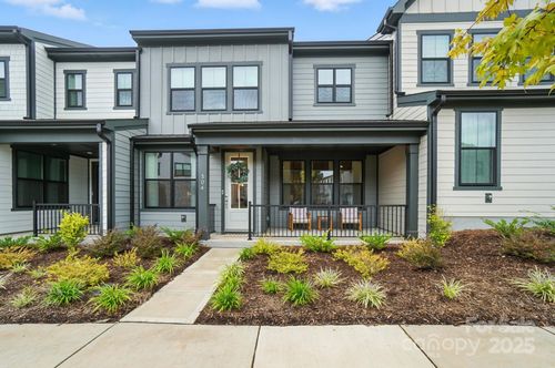 304 Ardmore Dr, Belmont, NC, 28012-8801 | Card Image